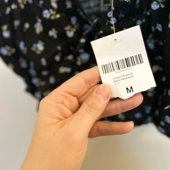 NWT forever 21 periwinkle and black Cami tie straps, size medium - Picture 3 of 5